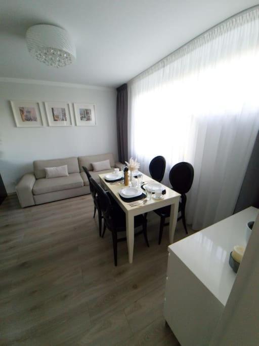 Uroczy, Jasny Apartament Oraz Bezplatny Parking! Apartament *