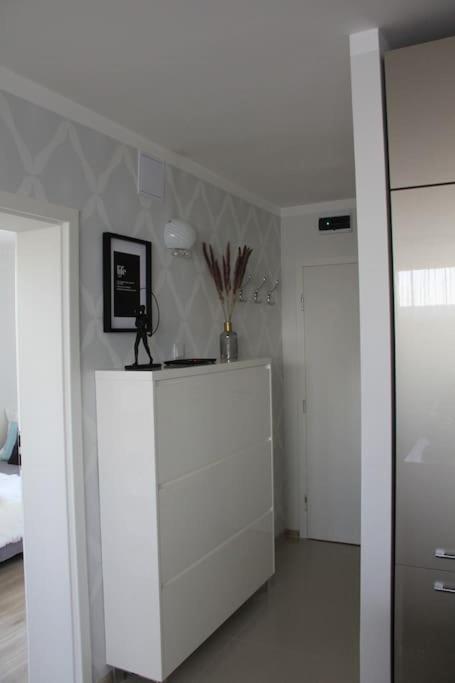 Apartment Uroczy, Jasny Apartament Oraz Bezplatny Parking!